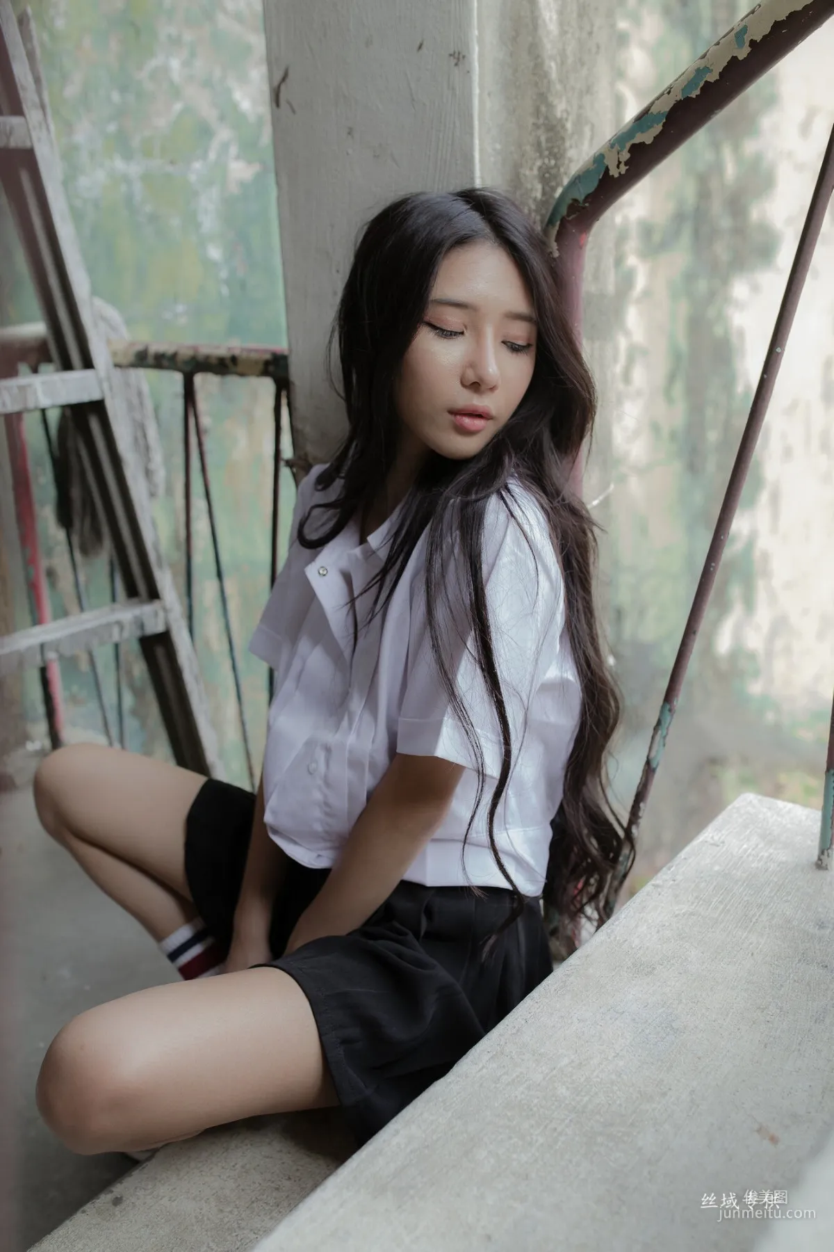 [台灣正妹] 沈綺綺《水手服內衣外拍》 寫真集 29