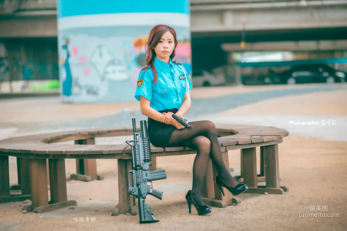 [台灣正妹] 賴筱菁《中彰橋下》(女警黑絲） 寫真集 13