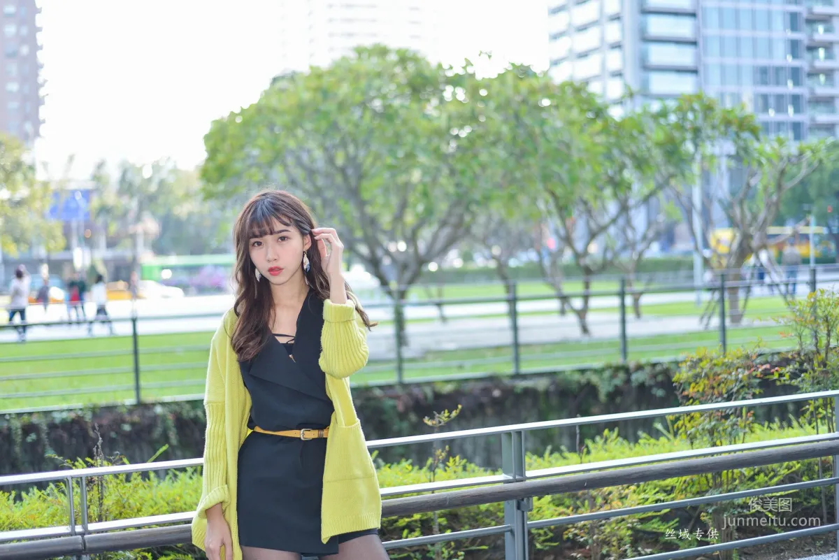 [台灣正妹] 題題《國美館.時裝》黑絲街拍 寫真集 7