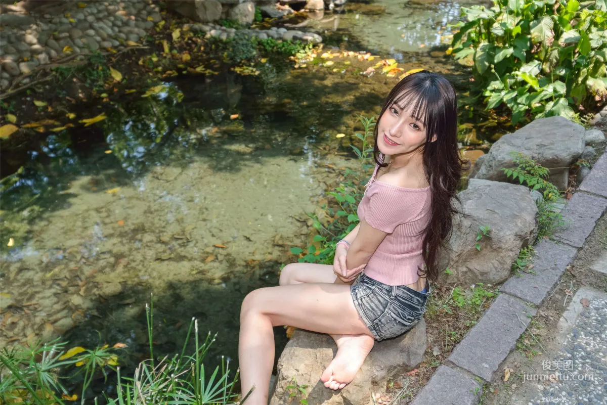 [台灣正妹] 比比《國美.時裝》熱褲街拍 寫真集 124