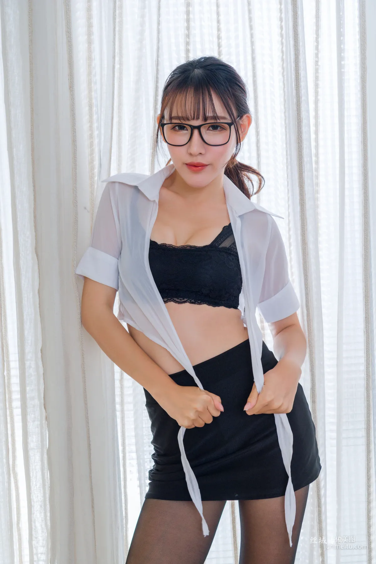 [台灣正妹] Katie_比比兒《美腿合集》 兩套服裝 寫真集 38