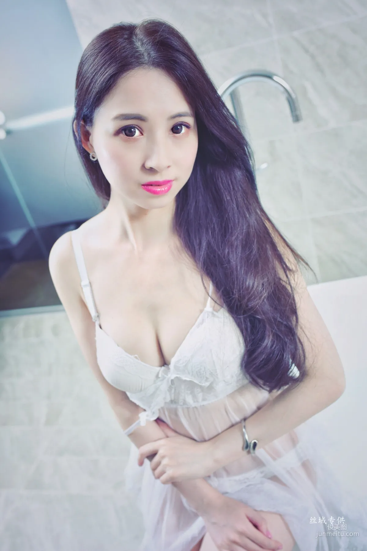[台灣正妹] 雪菁《棚拍三套服裝》 寫真集 27