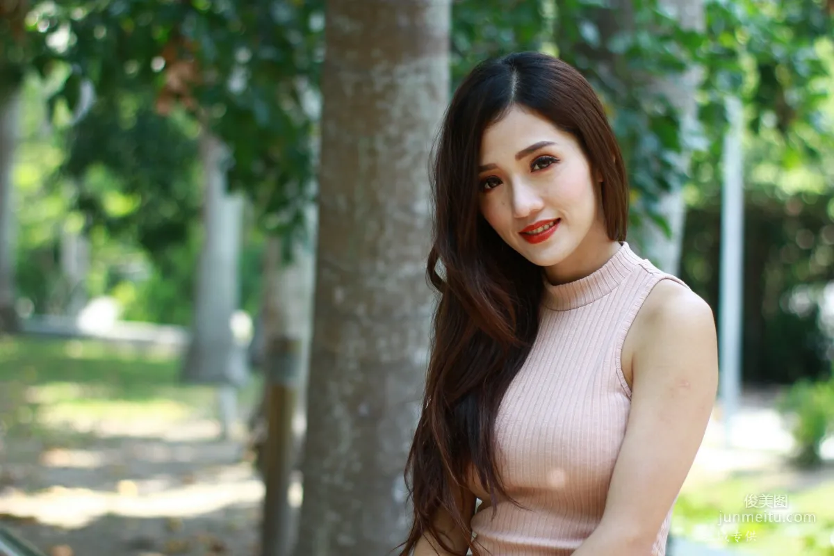 [台湾正妹] Go Go 高雄美術館 写真集79