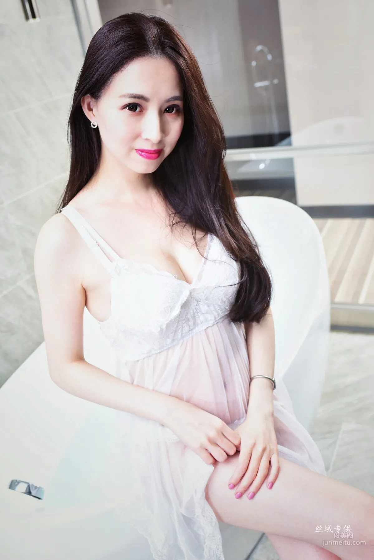 [台灣正妹] 雪菁《棚拍三套服裝》 寫真集 22