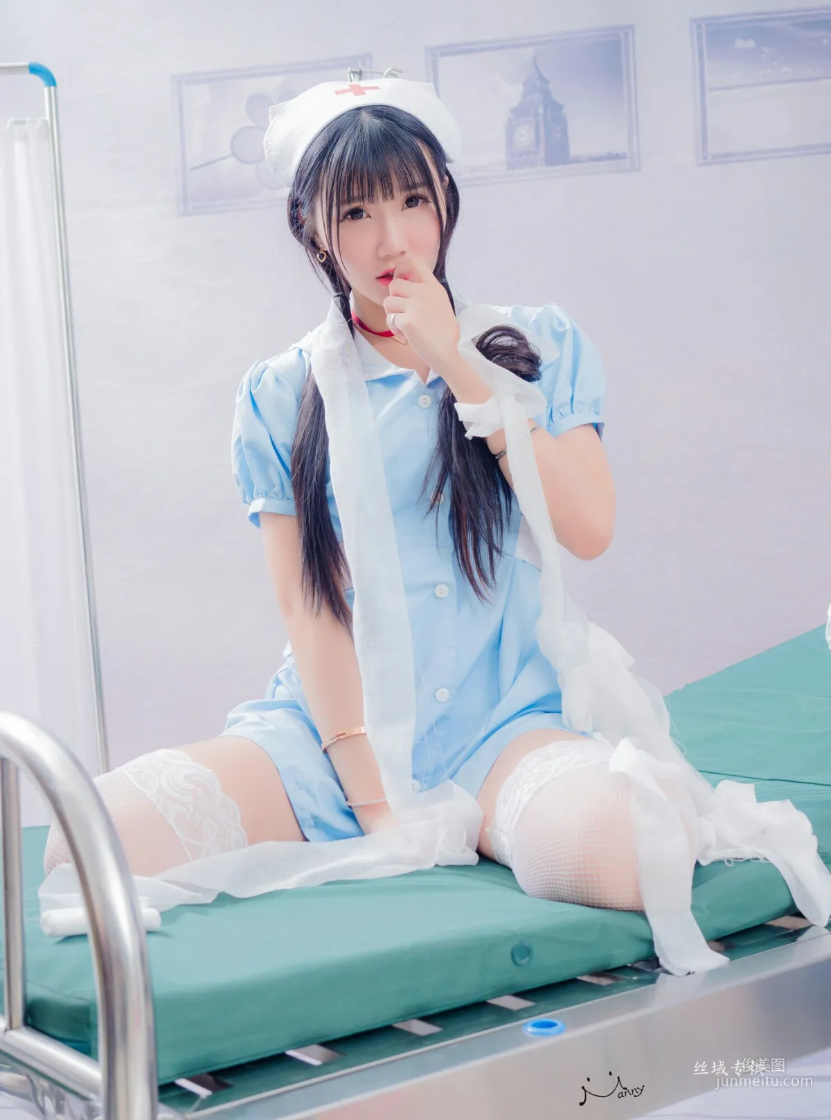 [台湾正妹] 喬喬兒《粉蓝護士風》 写真集1