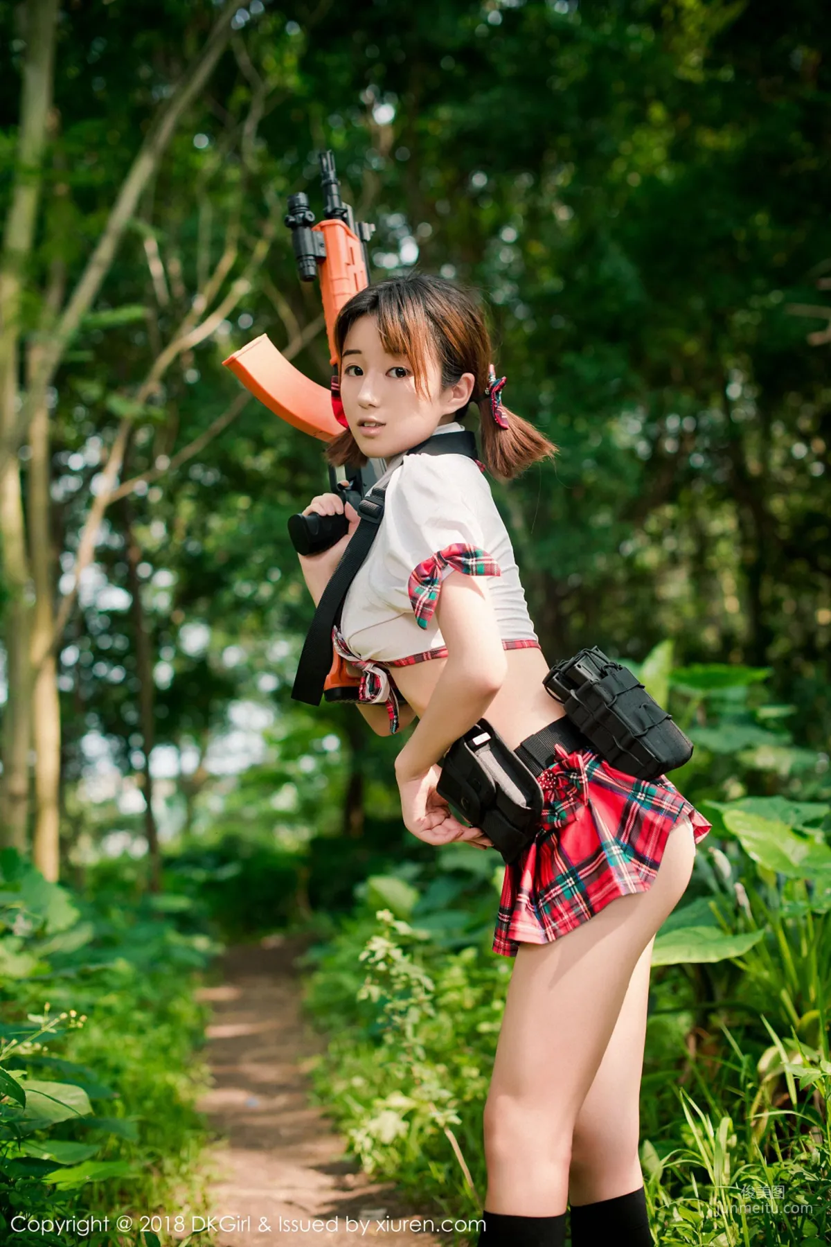 倉井優香《戶外露出狂野》 [禦女郎DKGirl] Vol.076 寫真集 15