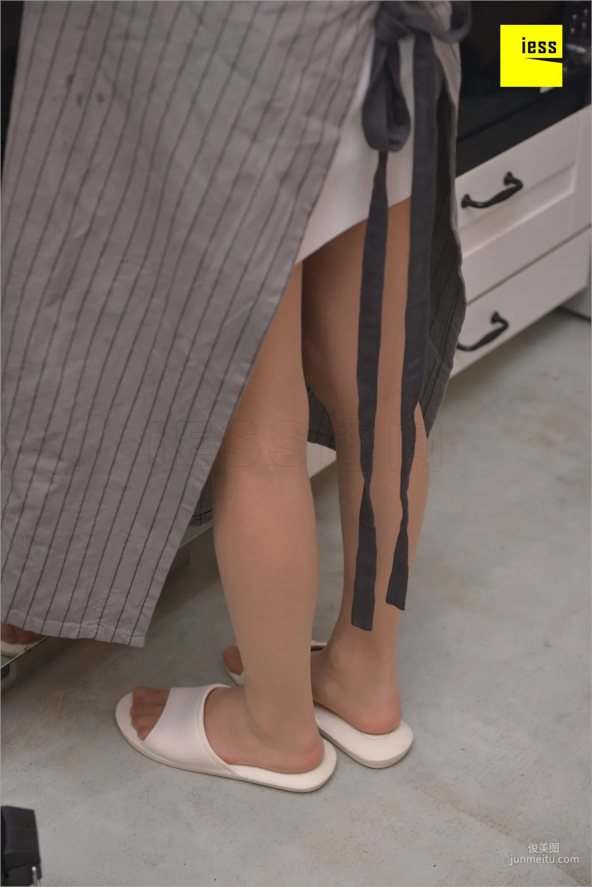 小六《梦呓2――下厨》 [异思趣向IESS] 丝足便当 写真集2