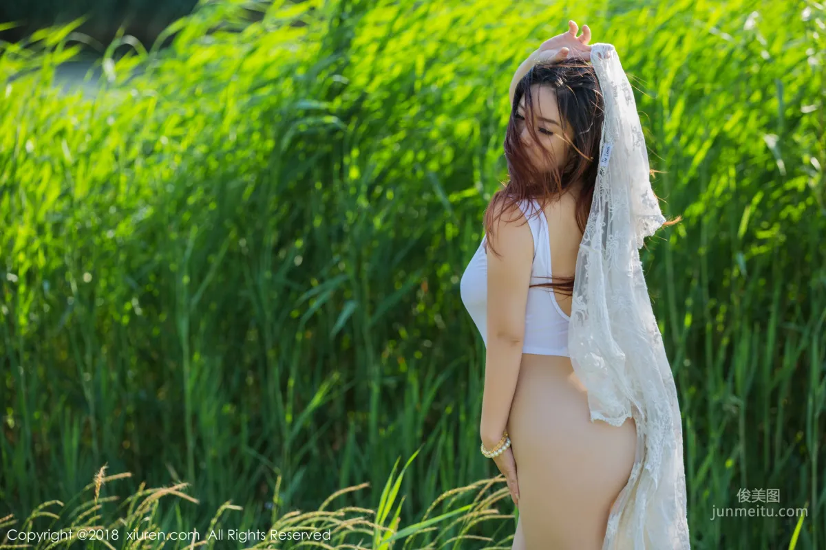 西希白兔《清純日志》 [秀人XIUREN] No.1105 寫真集 19
