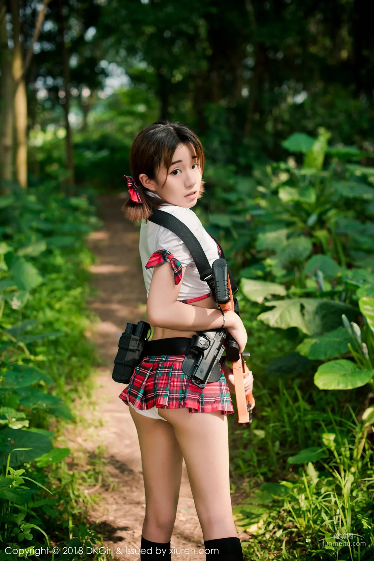 倉井優香《戶外露出狂野》 [禦女郎DKGirl] Vol.076 寫真集 19