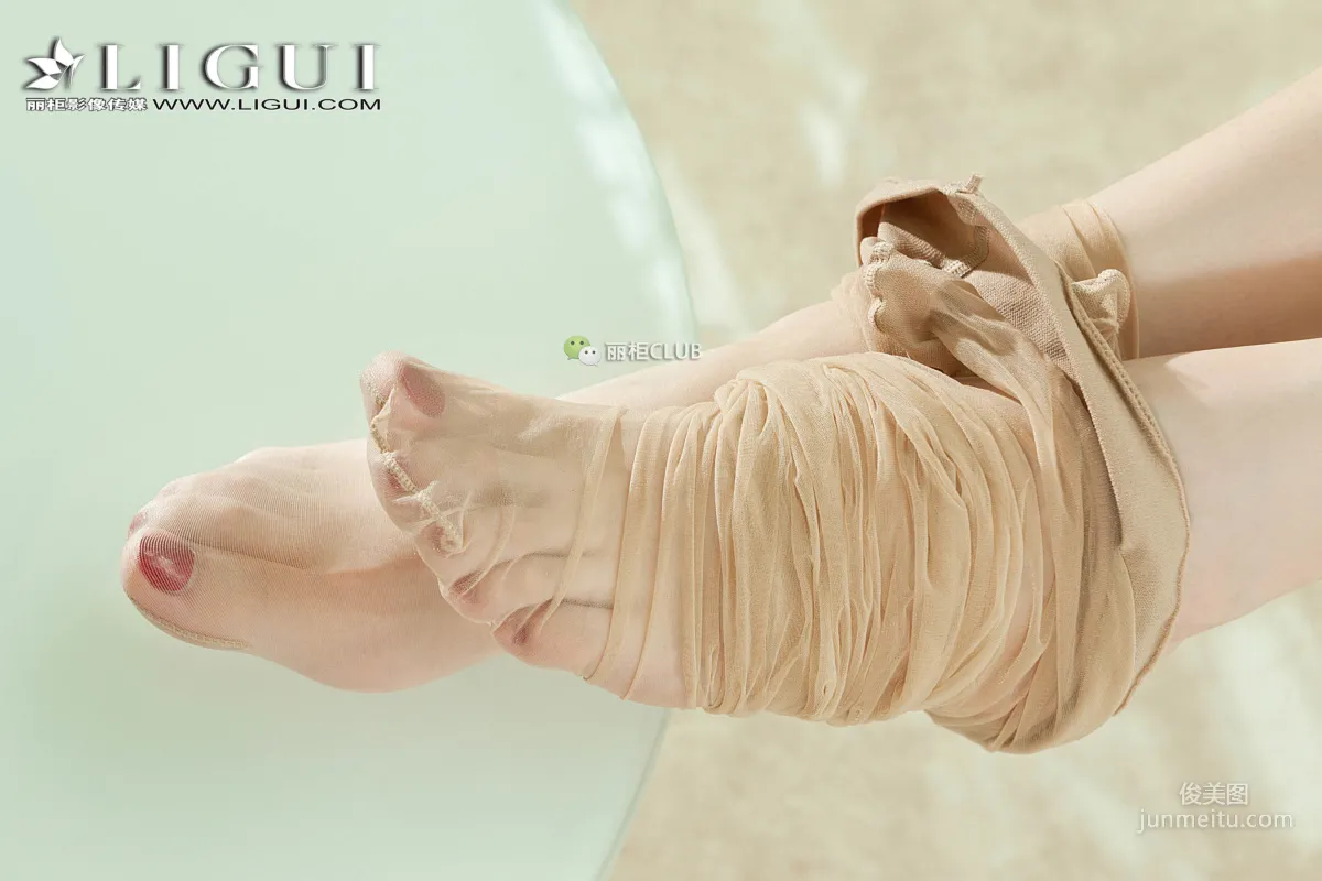 萌萌(筱筱)《美腿高跟絲足》 [麗櫃Ligui] 美腿絲足寫真集 58