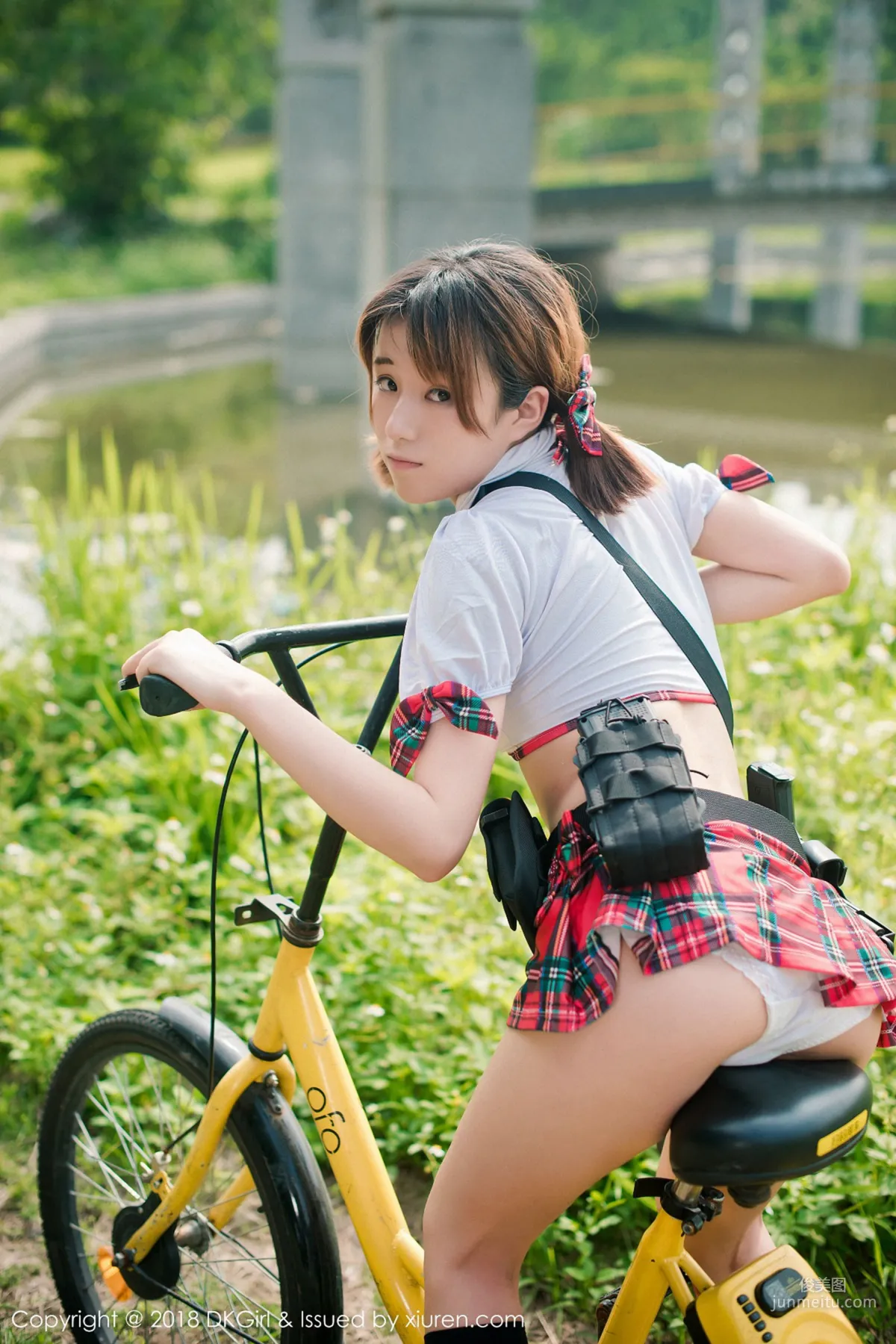 倉井優香《戶外露出狂野》 [禦女郎DKGirl] Vol.076 寫真集 20