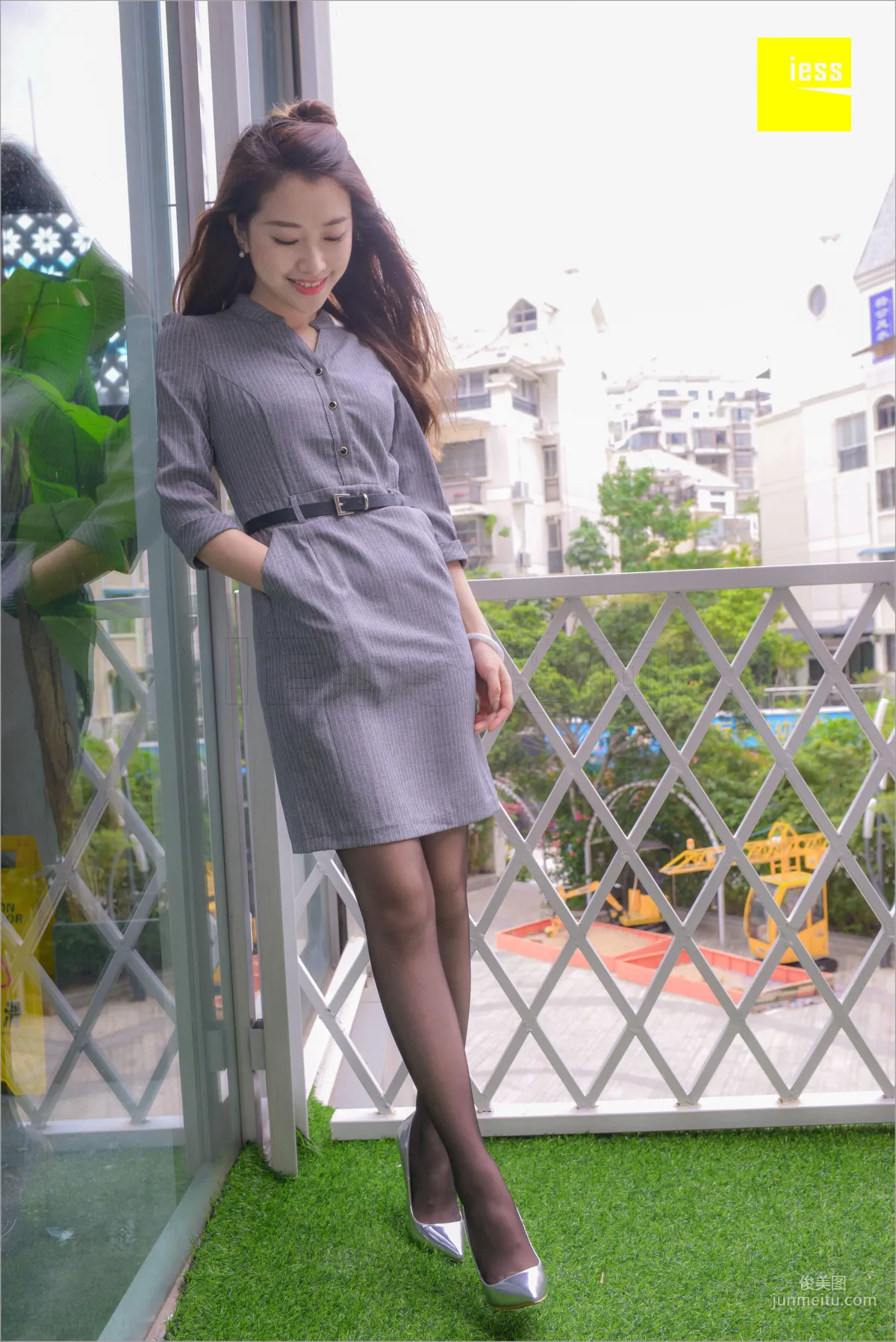 捷大《夢呓3》 [異思趣向IESS] 絲足便當 寫真集 68