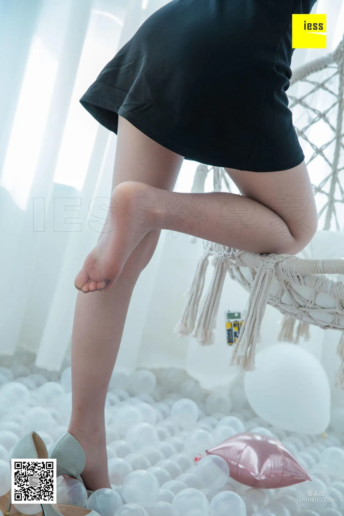 姗姗 《玩個球》[異思趣向IESS] 絲享家291 寫真集 94