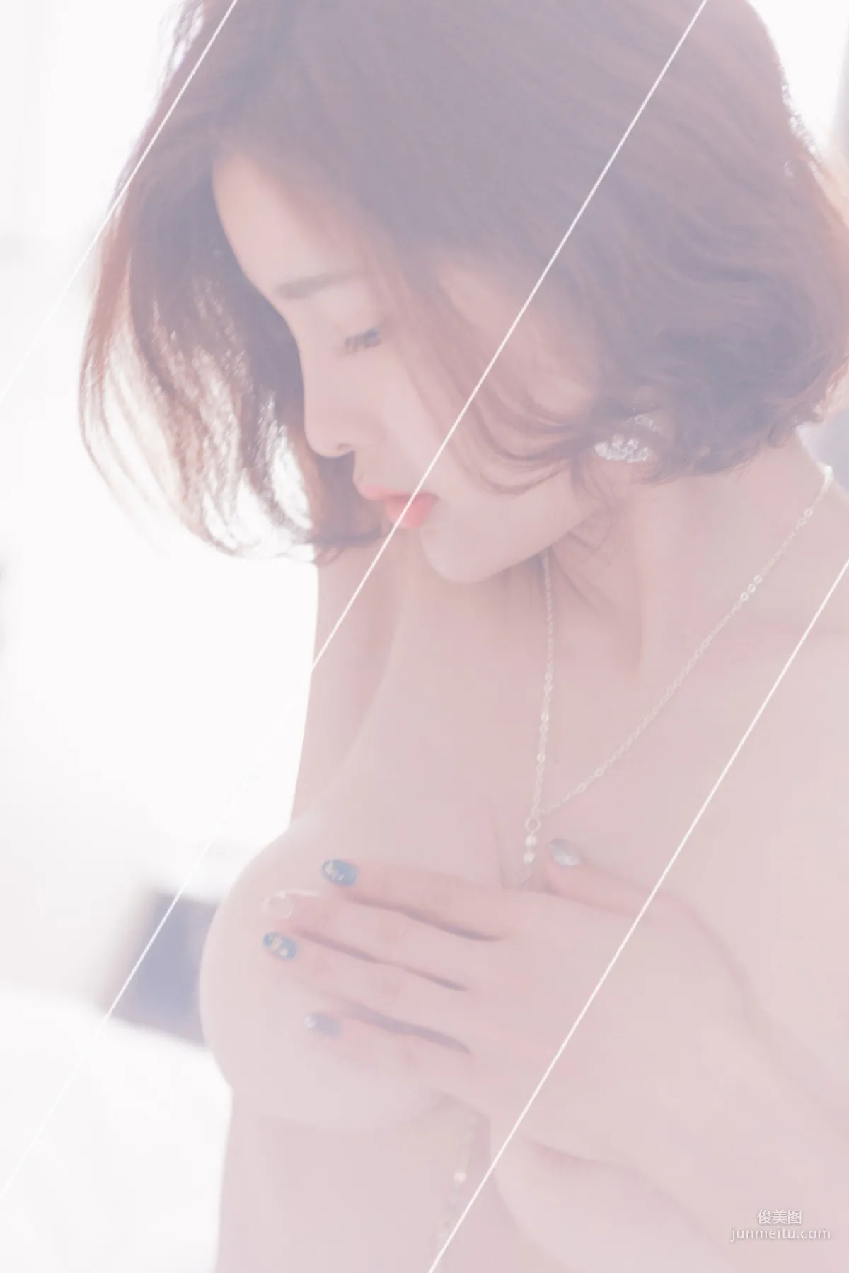 闫盼盼《裸心》写真集12