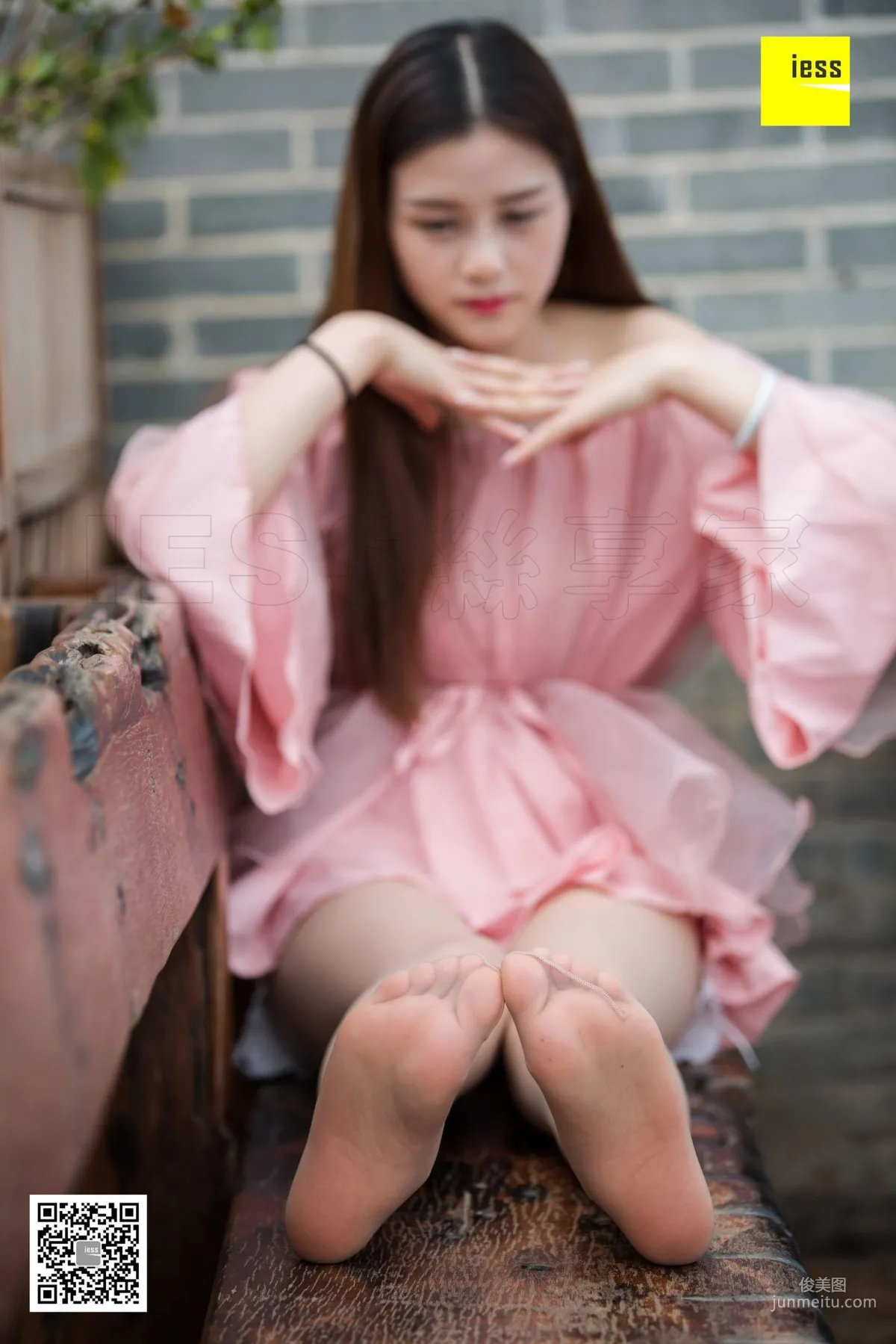 九妹 《粉粉嫩嫩的九妹》[異思趣向IESS] 絲享家290 寫真集 73