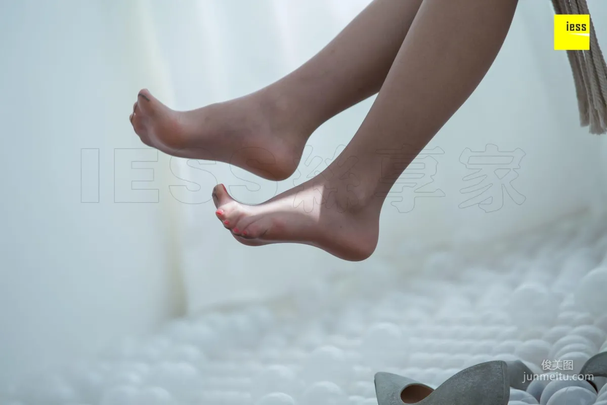 姗姗 《玩個球》[異思趣向IESS] 絲享家291 寫真集 6