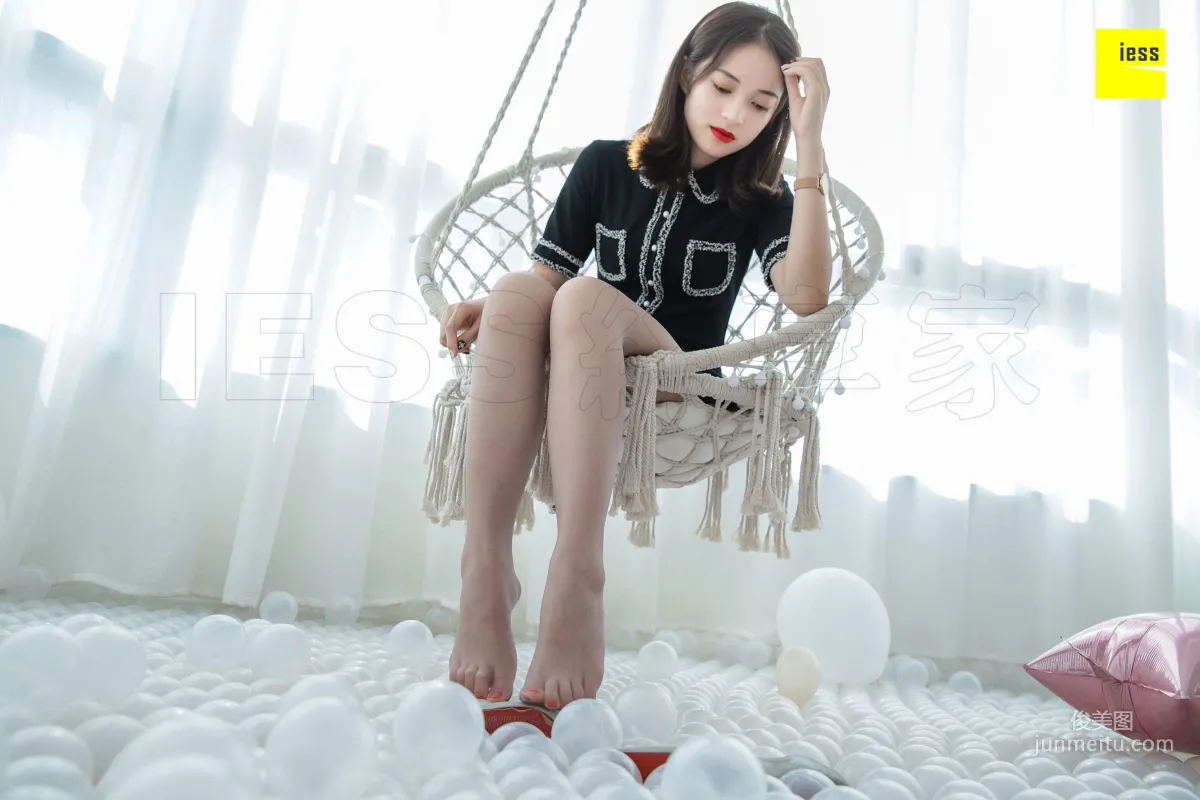 姗姗 《玩個球》[異思趣向IESS] 絲享家291 寫真集 19