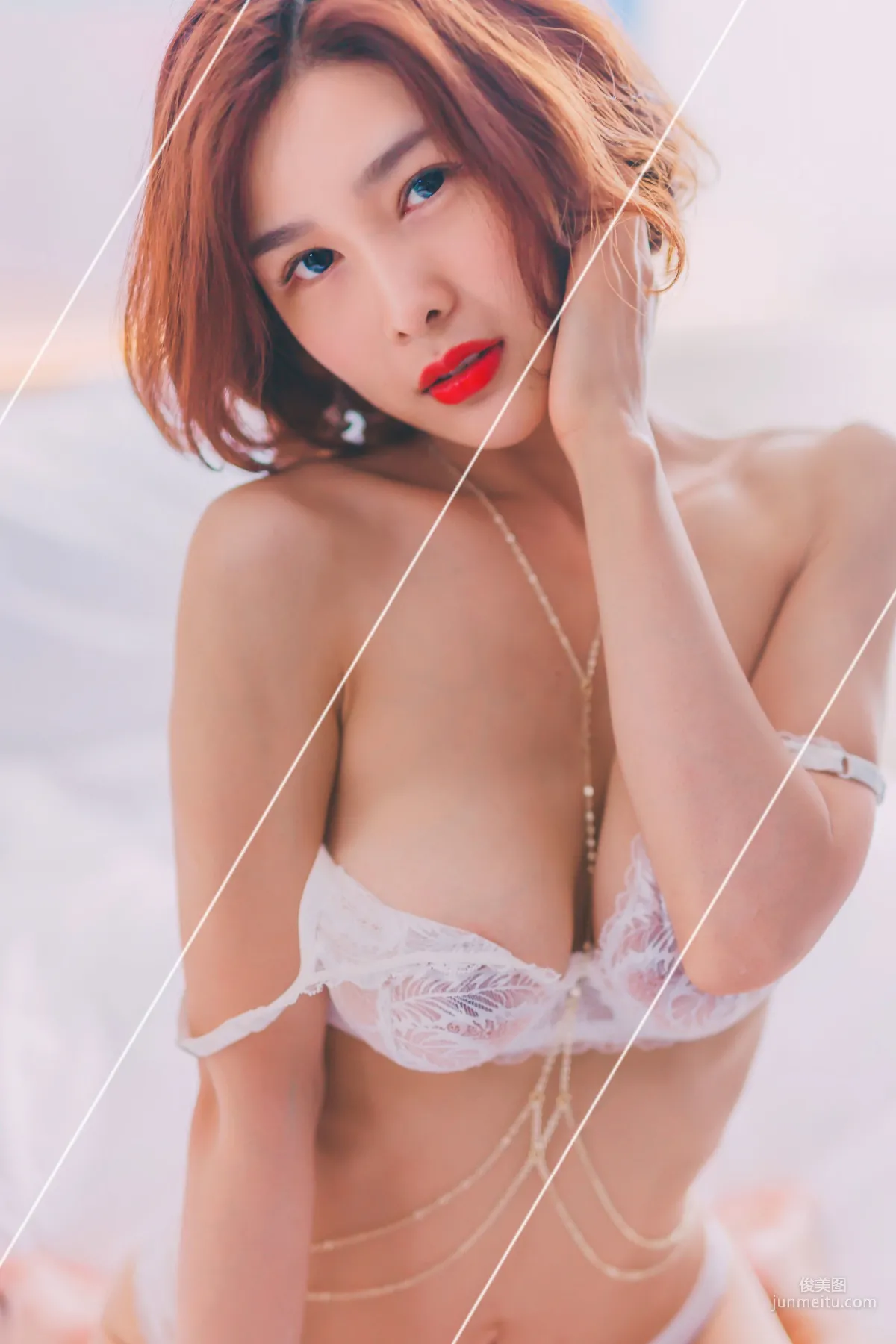 闫盼盼《裸心》写真集36