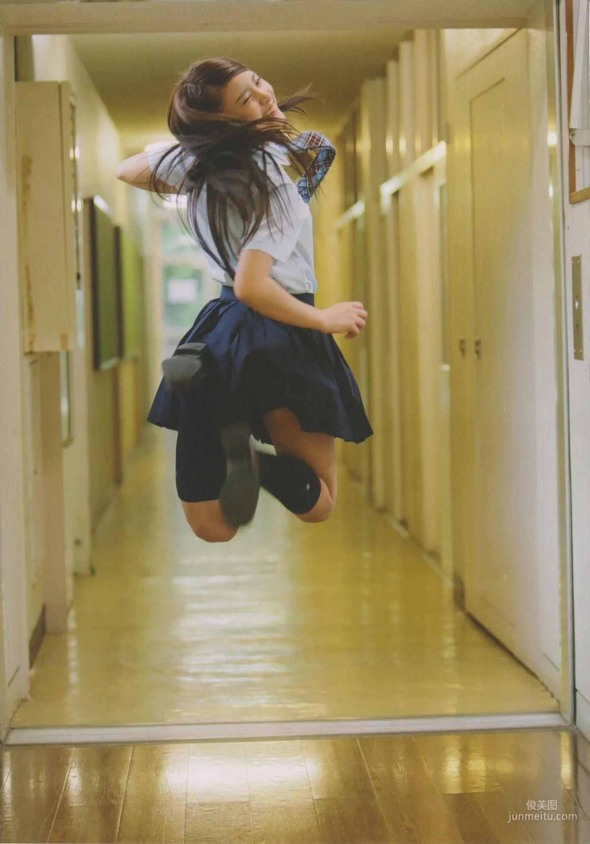 沖田彩花《十五の夏》 [PB] ファースト写真集74