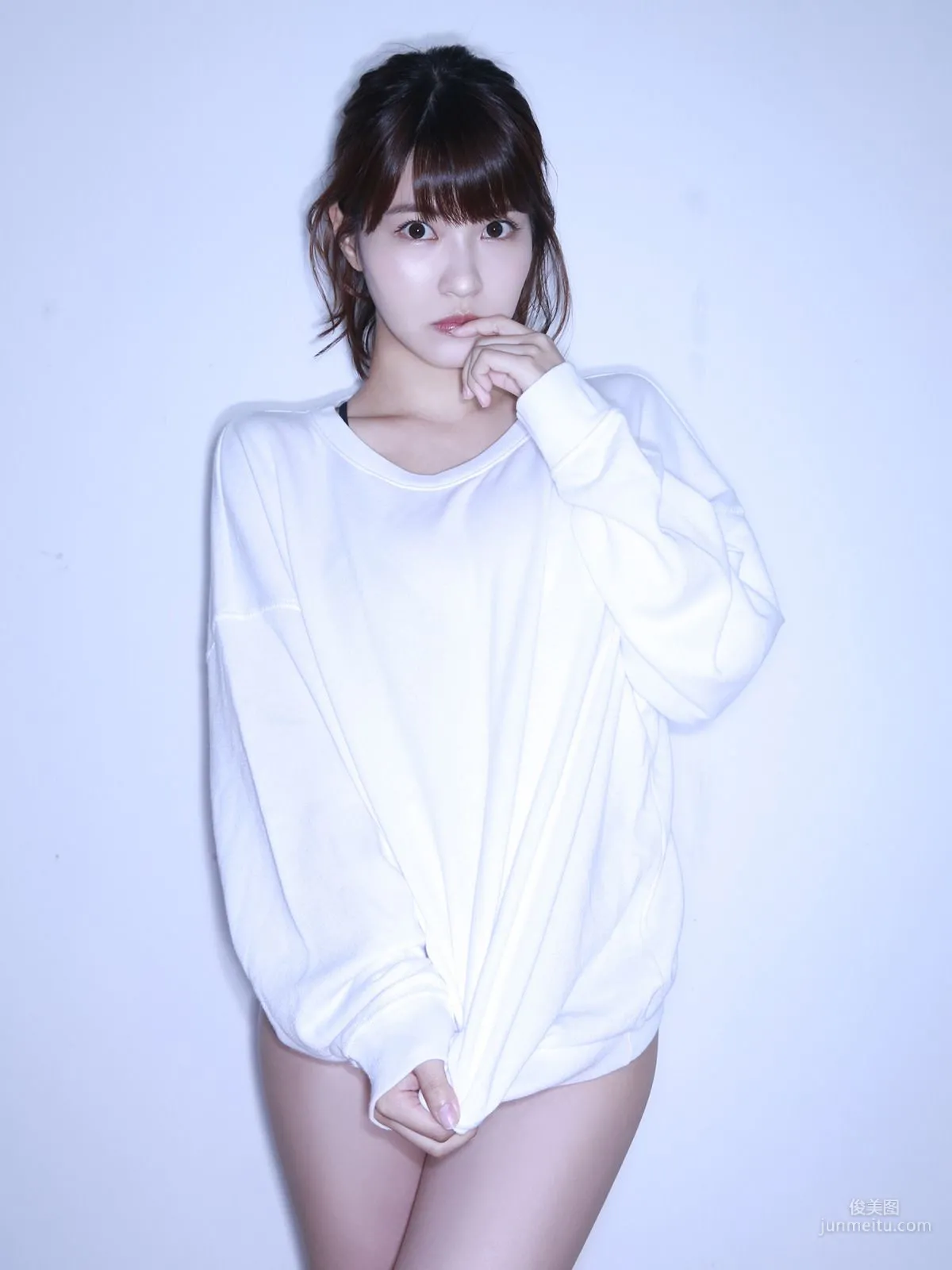 岸明日香『真夏のGパイSHOCK』 [Sabra.net] 写真集1