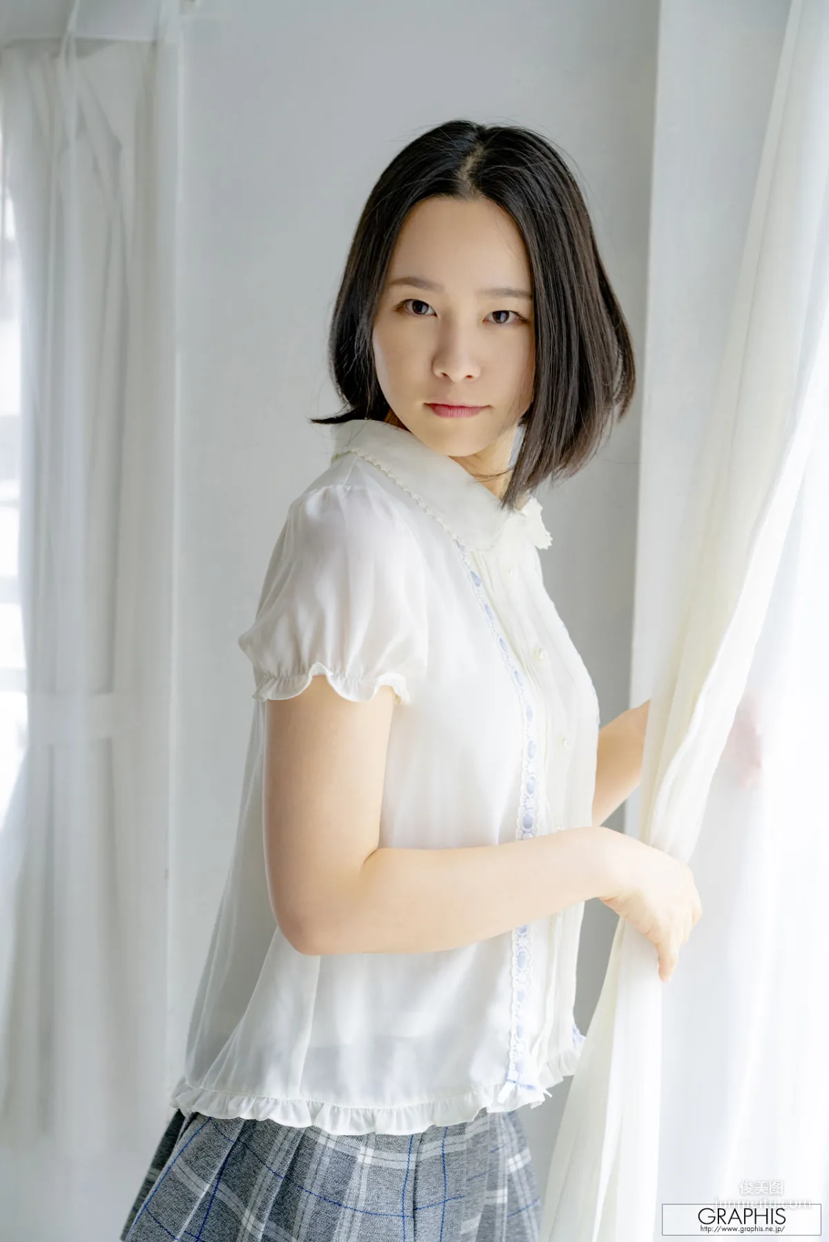 初脫ぎ娘 Fumika Hatsuno 初乃文香/初乃ふみか[Graphis] No.161 寫真集 32