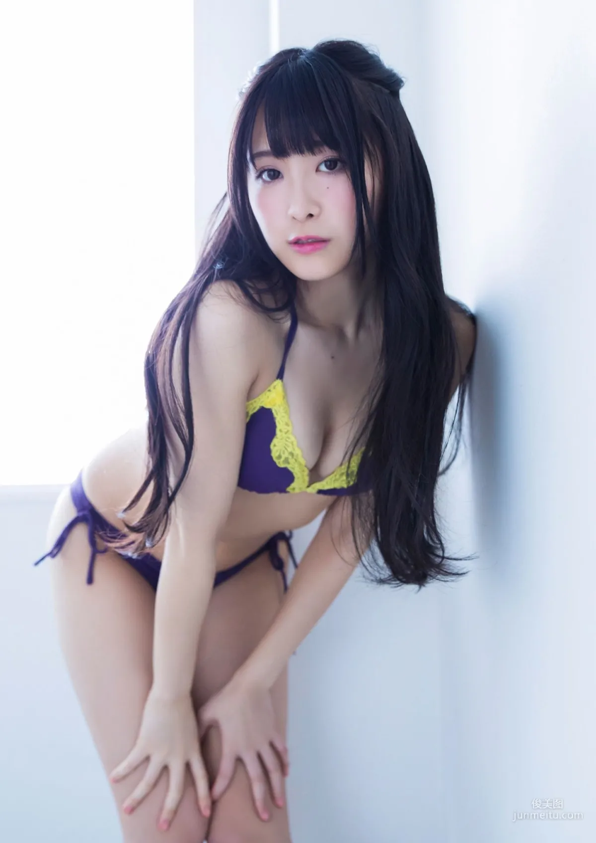 真島なおみ「不思議な少女の秘密の花園」[PB] 寫真集 7