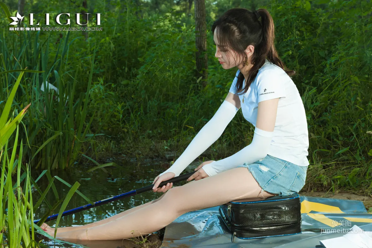 腿模小戈《釣魚絲足》 [麗櫃Liguil] 網絡麗人 寫真集 40