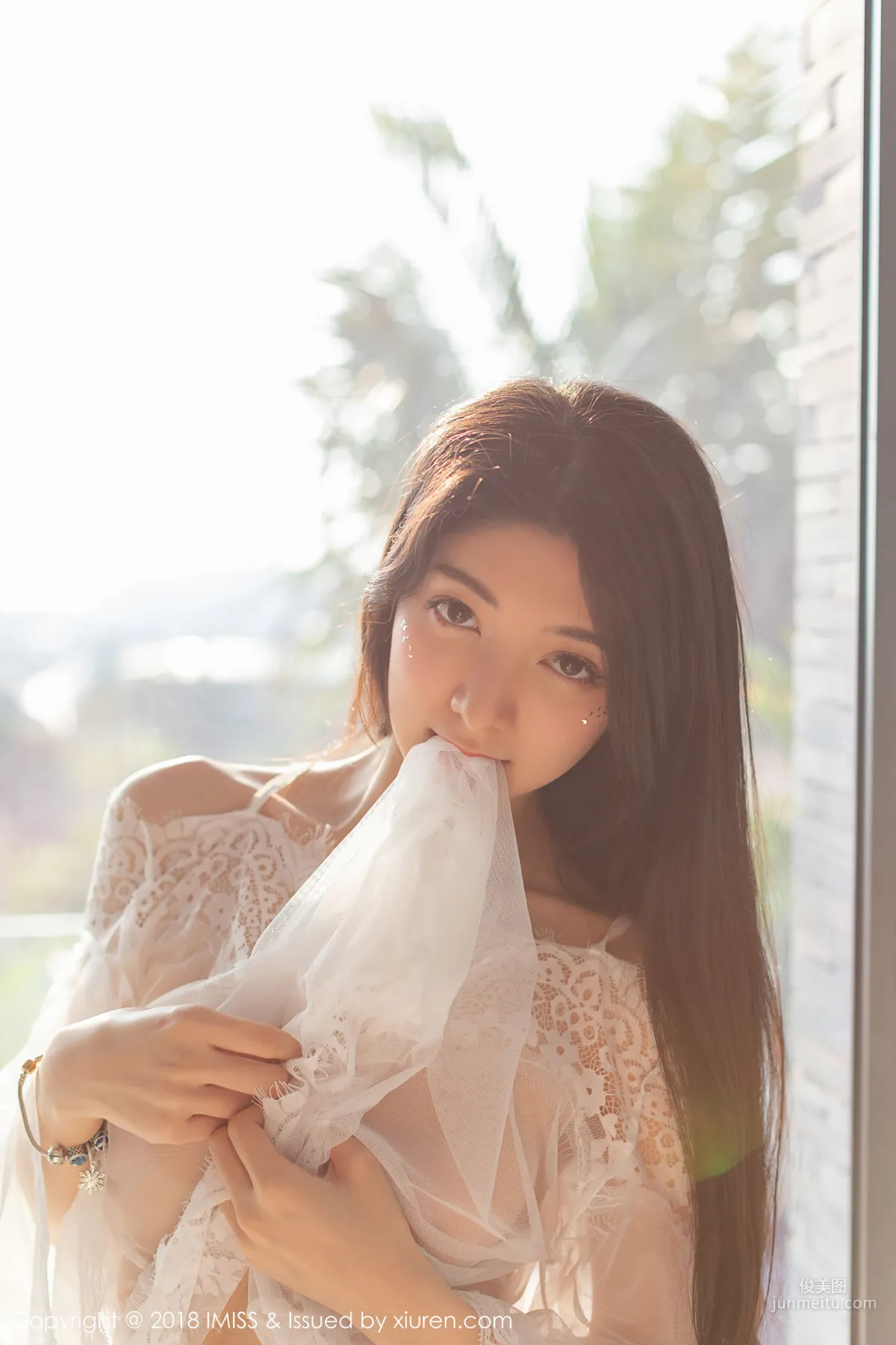 Angela小熱巴《透明的肚兜誘惑》 [愛蜜社IMiss] Vol.285 寫真集 24