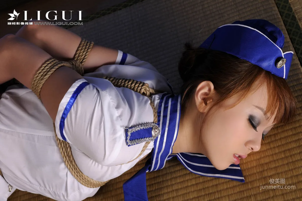 腿模桃子《空姐美束》 [麗櫃Liguil] 網絡麗人 寫真集 38