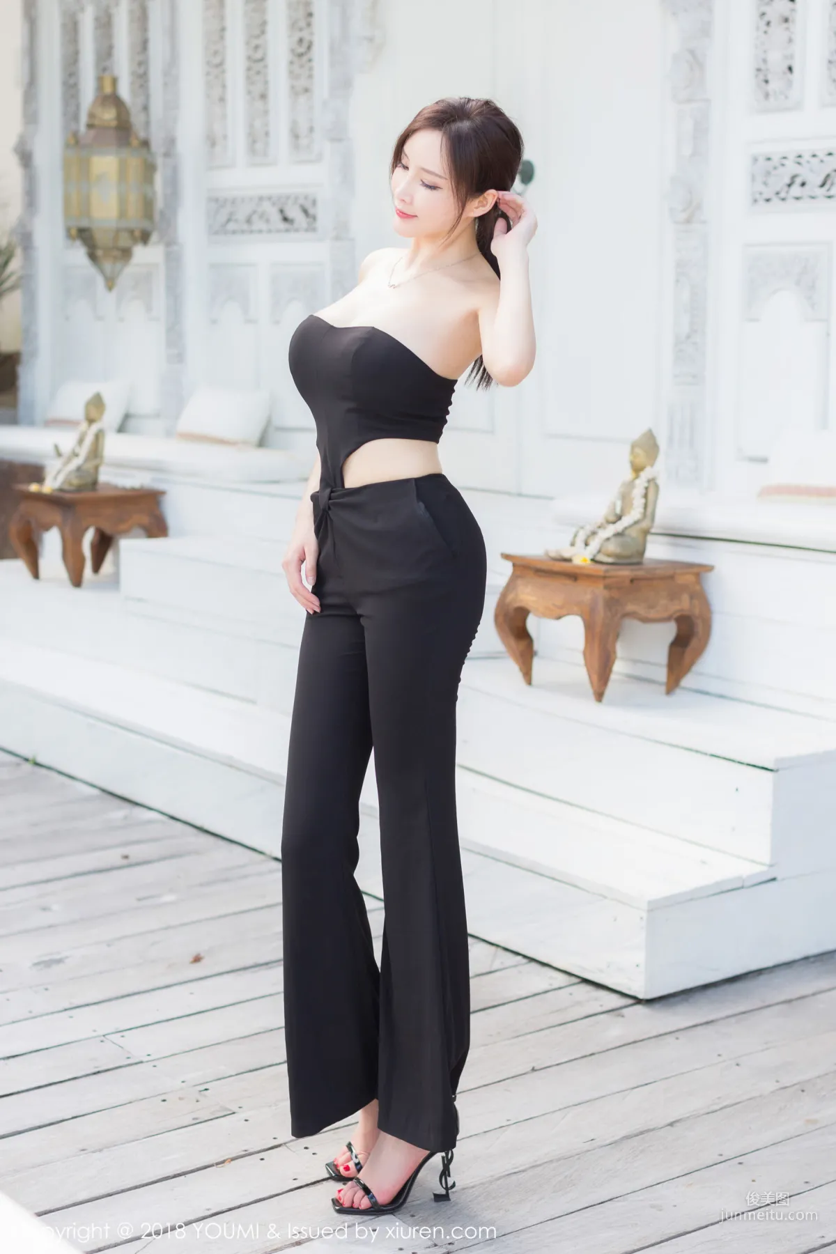 奶瓶土肥圓《性感黑天鵝》 [尤蜜荟YouMi] Vol.204 寫真集 9