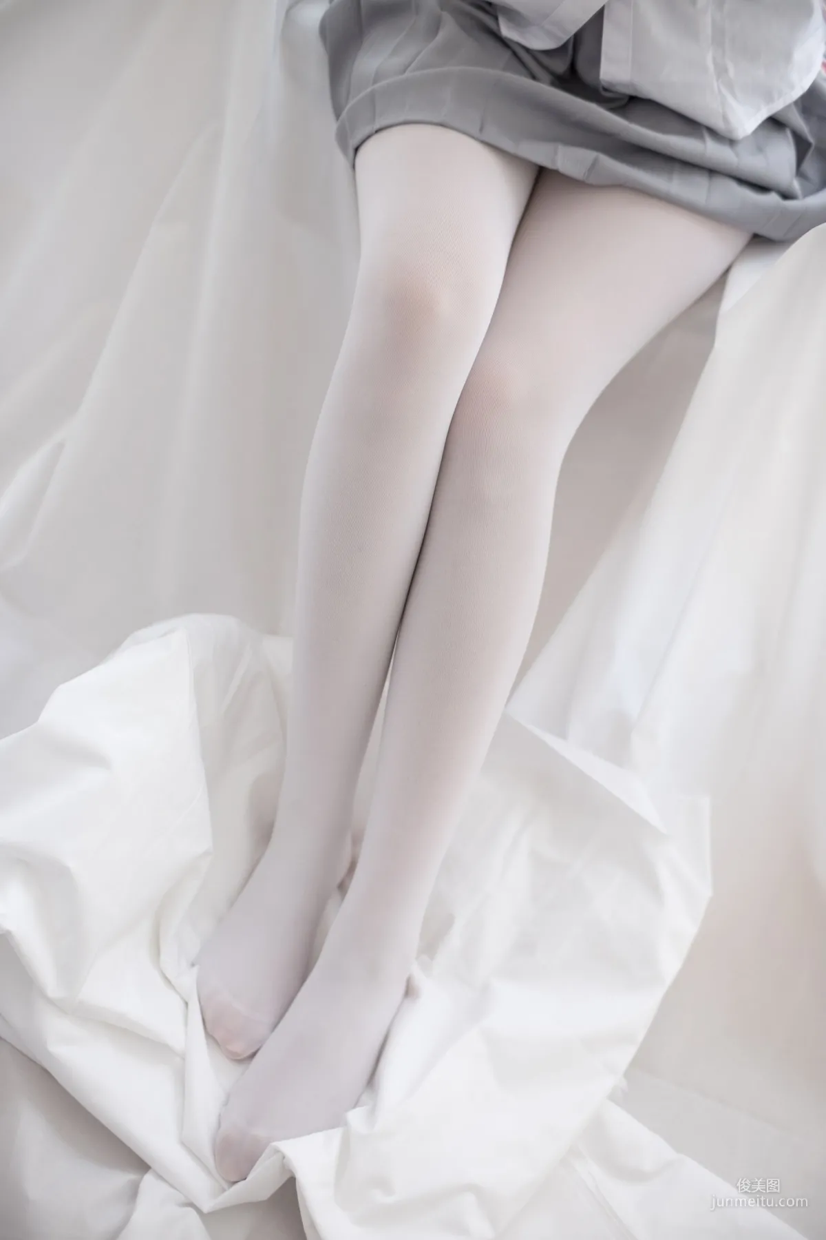 《白絲學妹休憩空間》 [森蘿财團] R15-045 寫真集 39