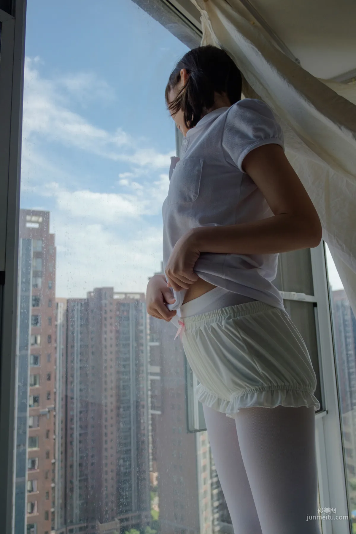 《窗台上的白丝少女》 [森萝财团] R15-018 写真集53