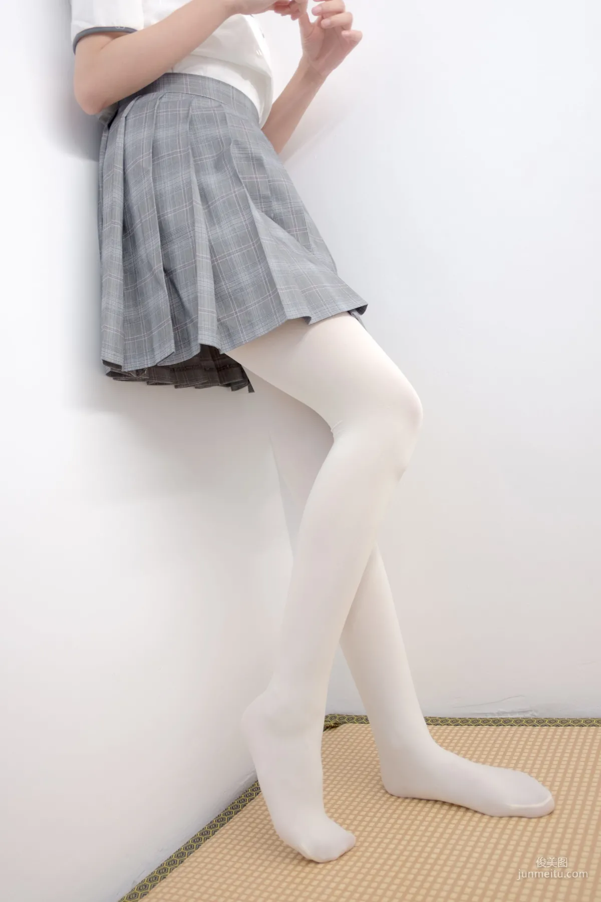 《吹弹可破》 [森萝财团] R15-028 写真集78
