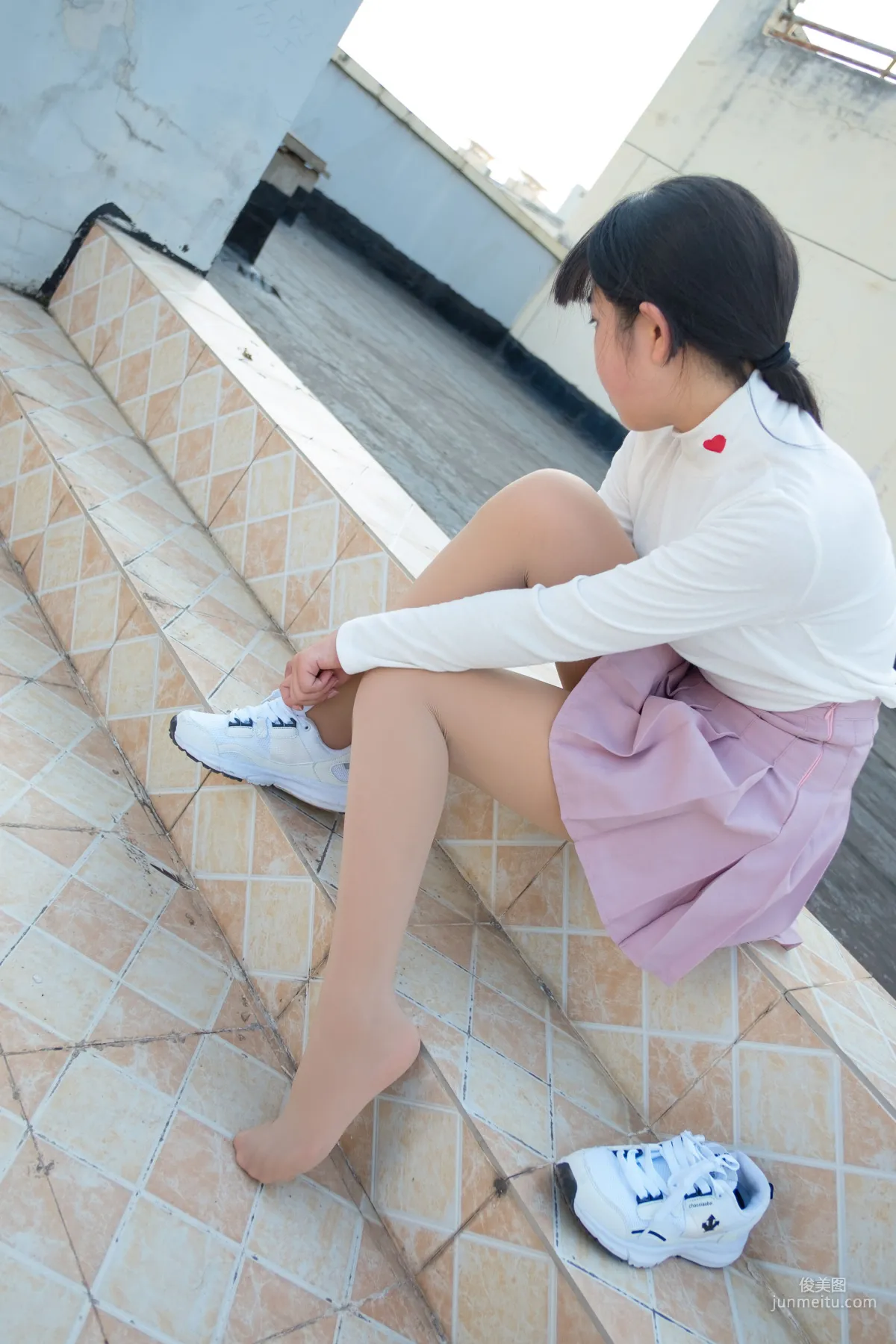 《肉丝大胸妹》 [森萝财团] R15-038 写真集61