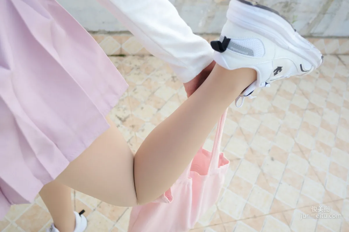 《肉丝大胸妹》 [森萝财团] R15-038 写真集92