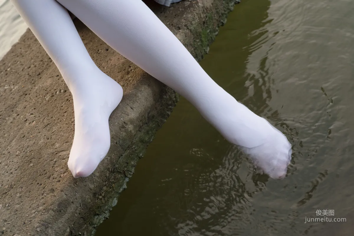 《湖边戏水白丝》 [森萝财团] R15-032 写真集106