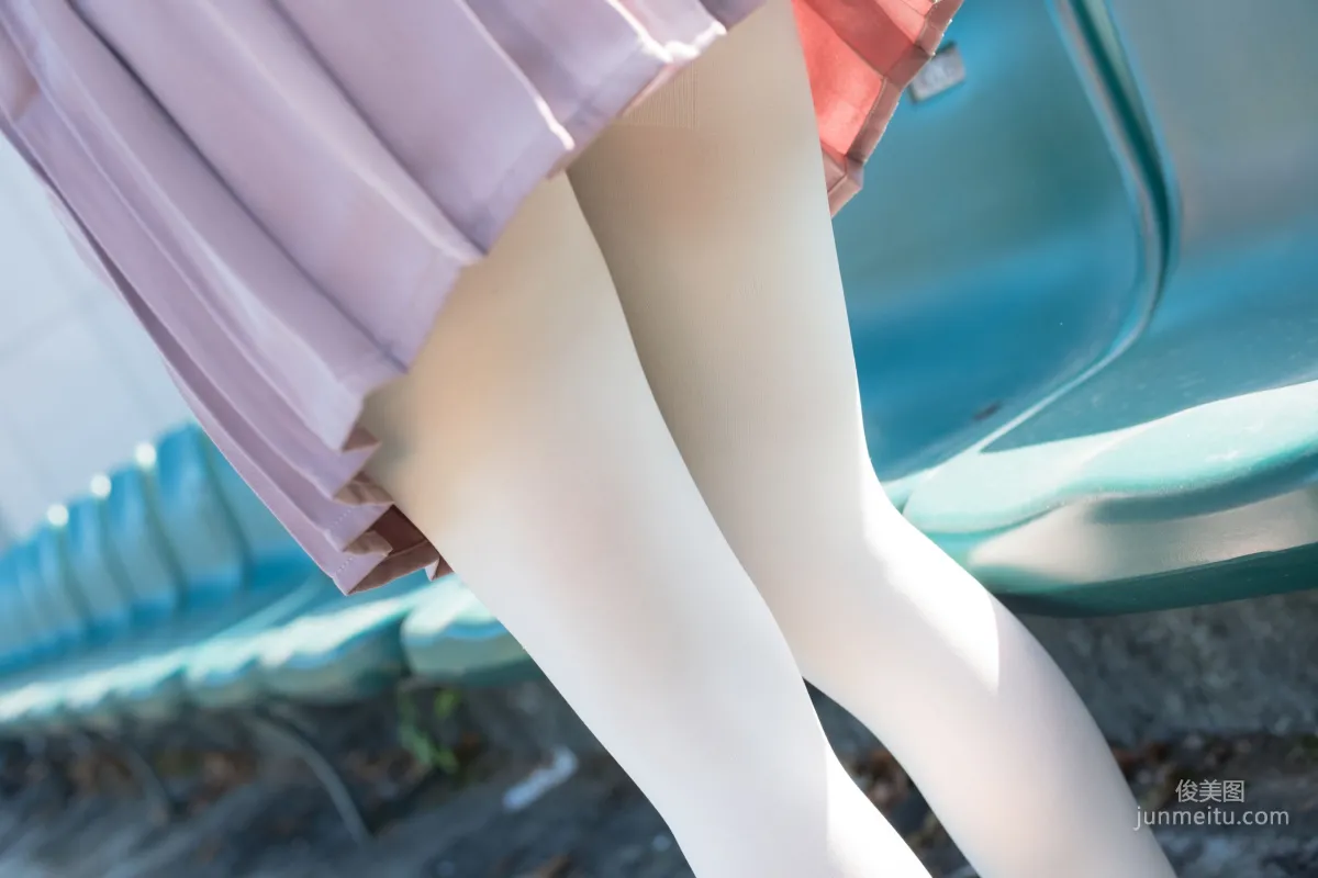 《操场上的白丝》 [森萝财团] R15-030 写真集4