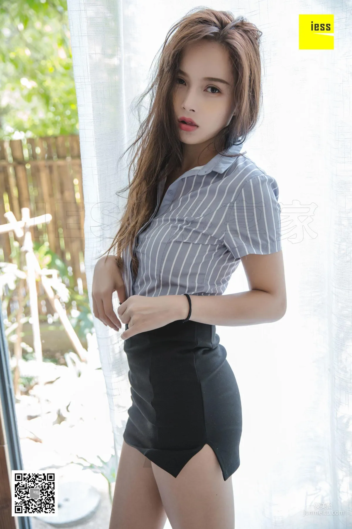 模特小羽 《小羽制服咖啡絲》[異思趣向IESS] 寫真集 58
