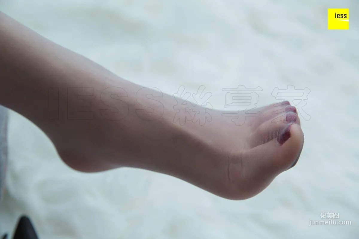 模特七七 《白毛絨地毯上的灰絲》[異思趣向IESS] 寫真集 68