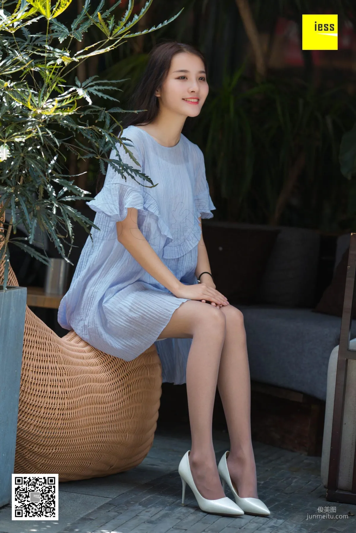 模特婉萍 《婉萍素雅風灰絲》[異思趣向IESS] 寫真集 72