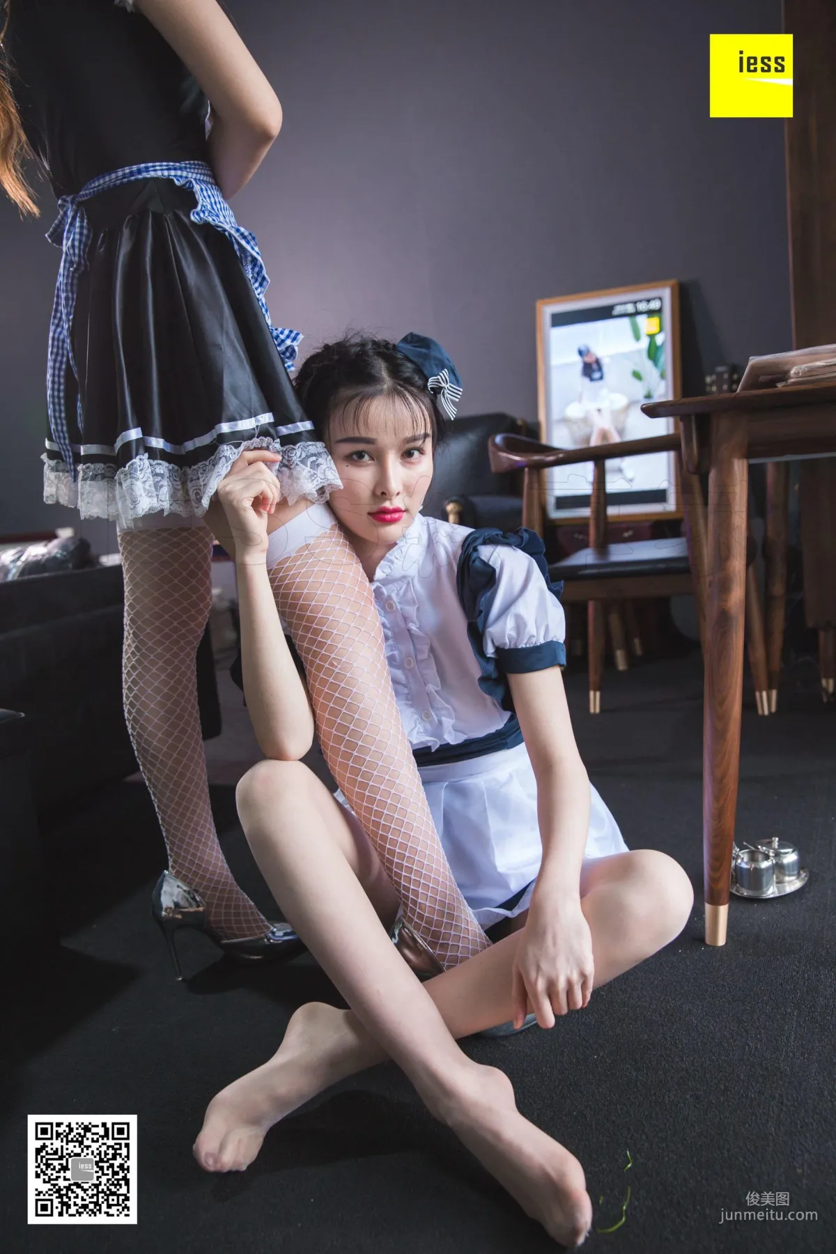 模特九妹&夢夢 《雙生女仆》[異思趣向IESS] 寫真集 68