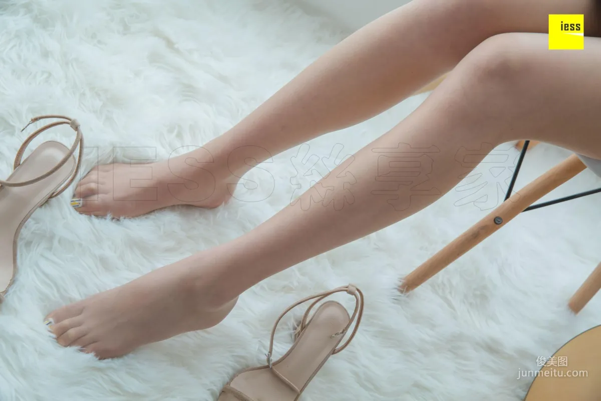 模特曦然 《我的女同事會彈琴》[異思趣向IESS] 寫真集 33