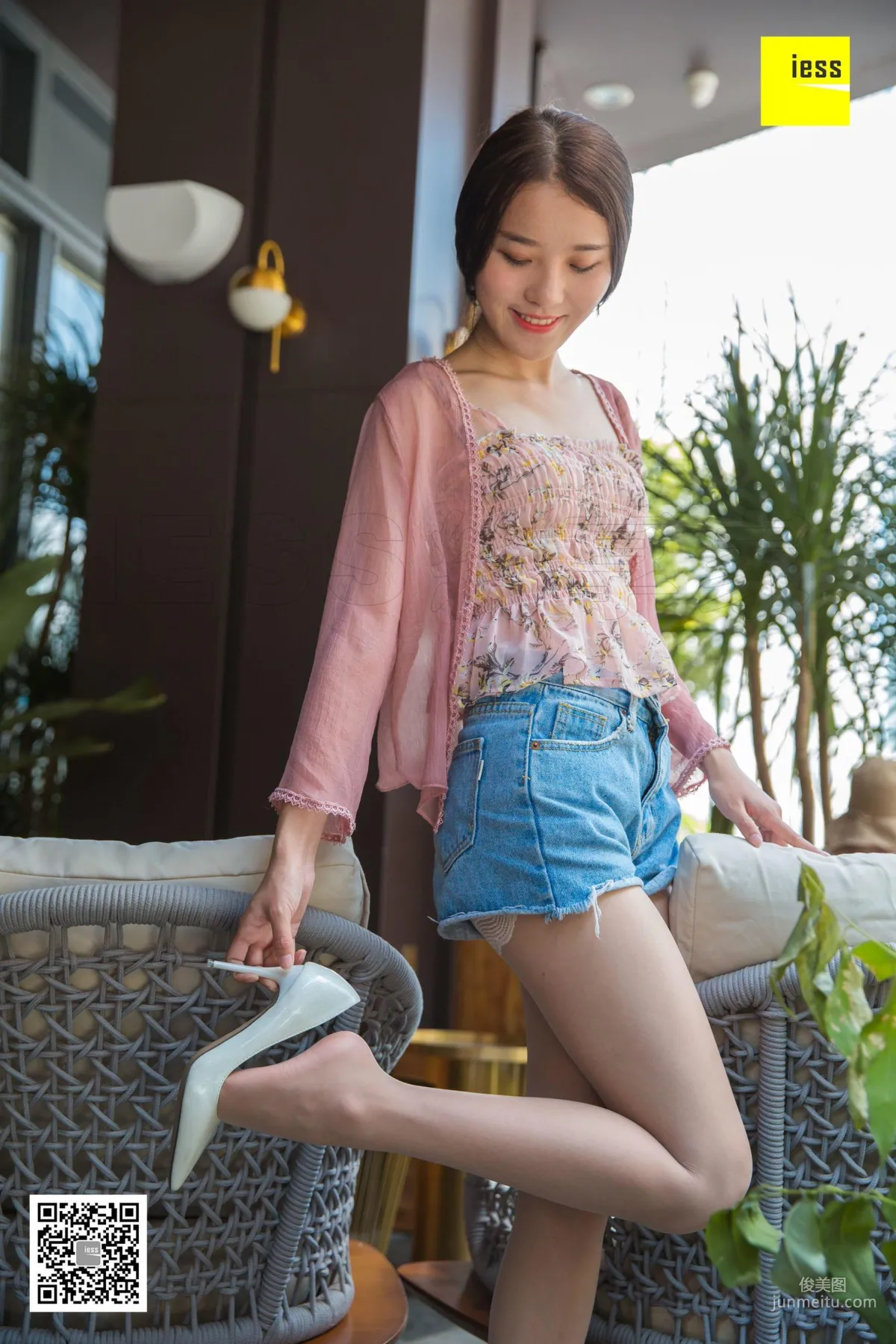 模特婉萍 《婉萍的Q弹脚趾》[异思趣向IESS] 写真集47