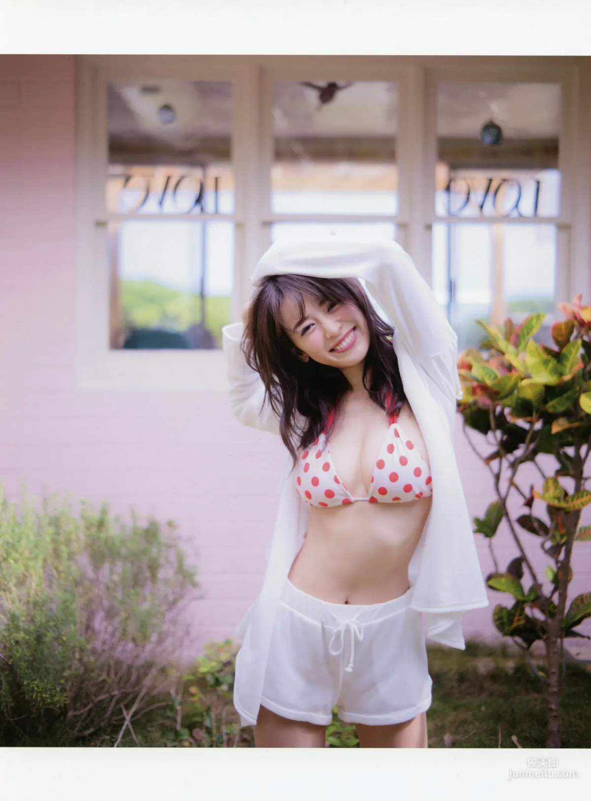 泉里香 1st Photobook「Rika!」写真集23