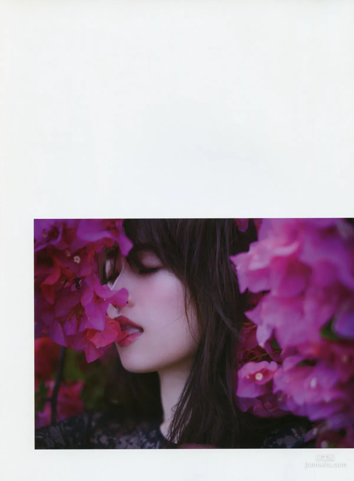泉裡香 1st Photobook「Rika!」寫真集 117
