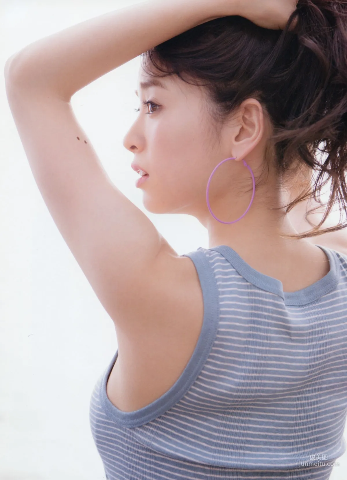 泉里香 1st Photobook「Rika!」写真集16