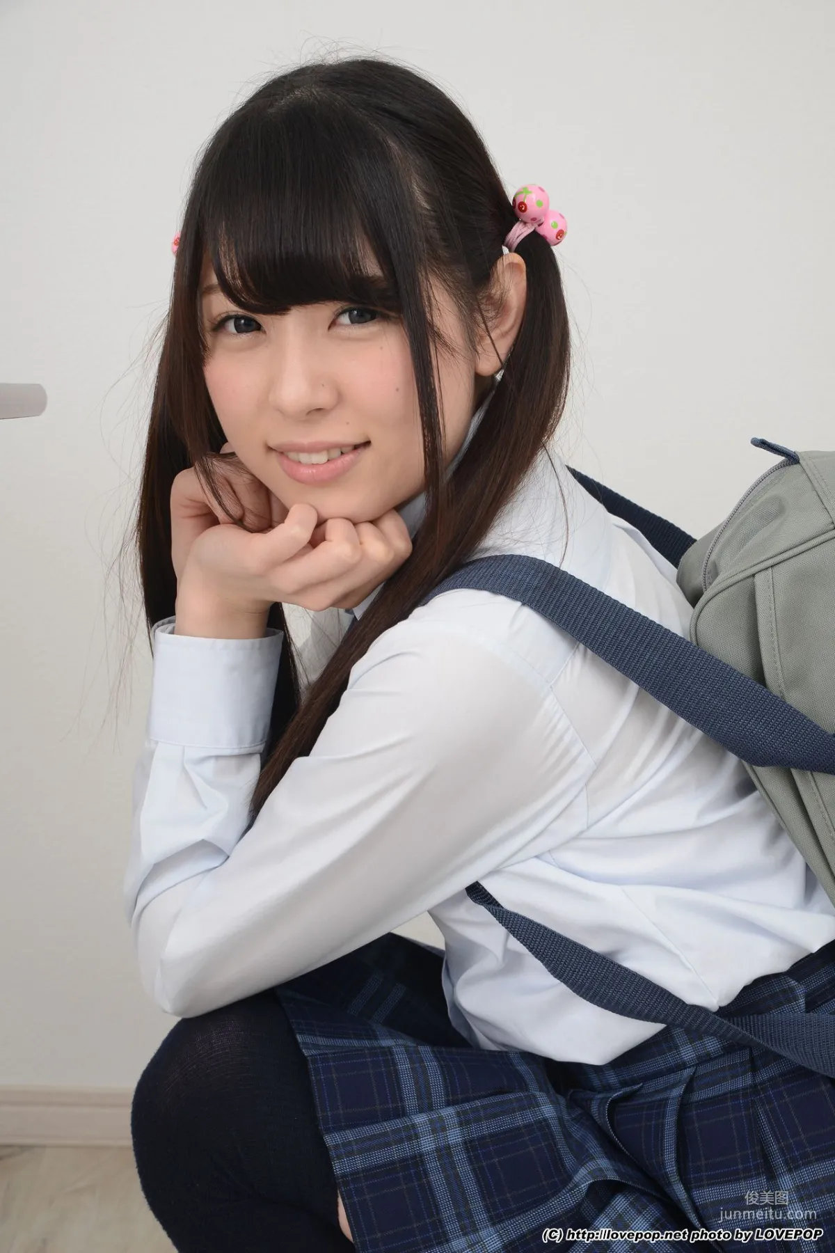 あおいれな/葵玲奈《Sausage licking uniform shirt - PPV》 [LOVEPOP] 寫真集 12
