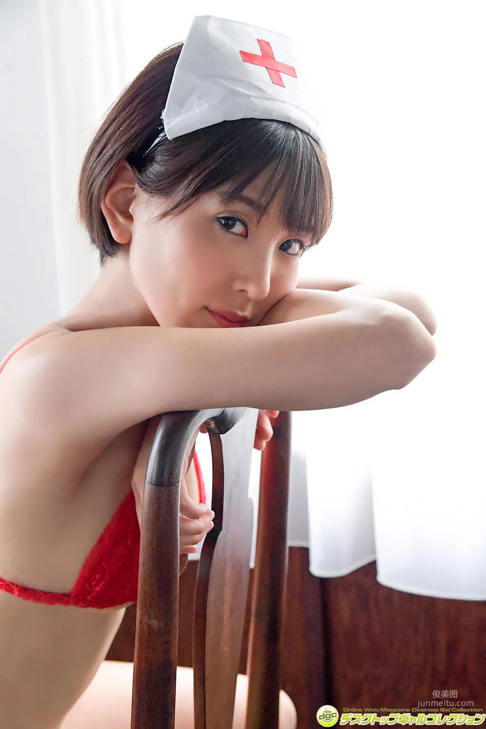 朝比奈祐未《自慢のエロボディにカメラがイン・アウト！》 [DGC] 写真集100