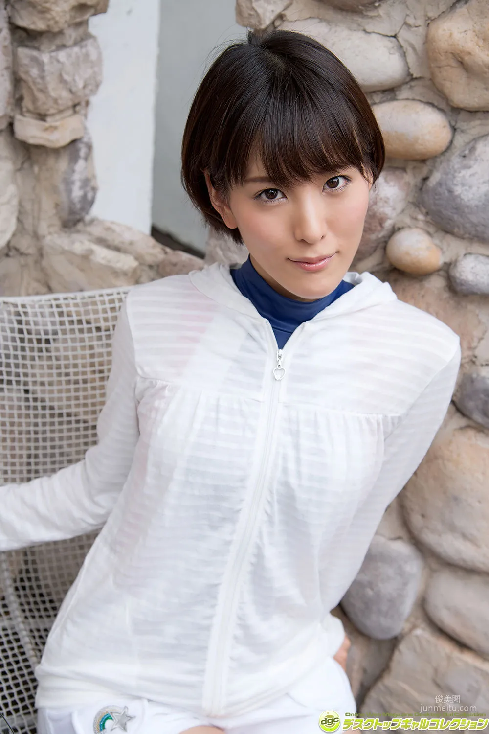 朝比奈祐未《自慢のエロボディにカメラがイン・アウト！》 [DGC] 写真集2
