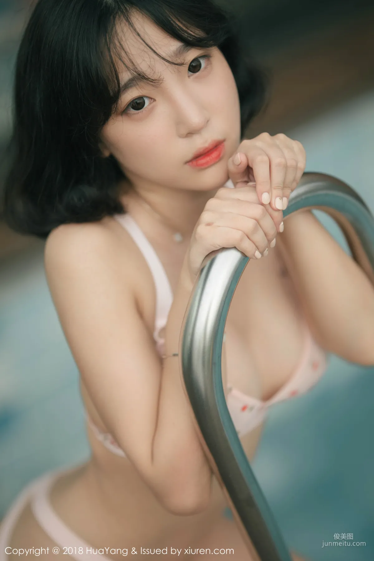 模特_卿卿《韓國妹子》 [花漾HuaYang] Vol.085 寫真集 35